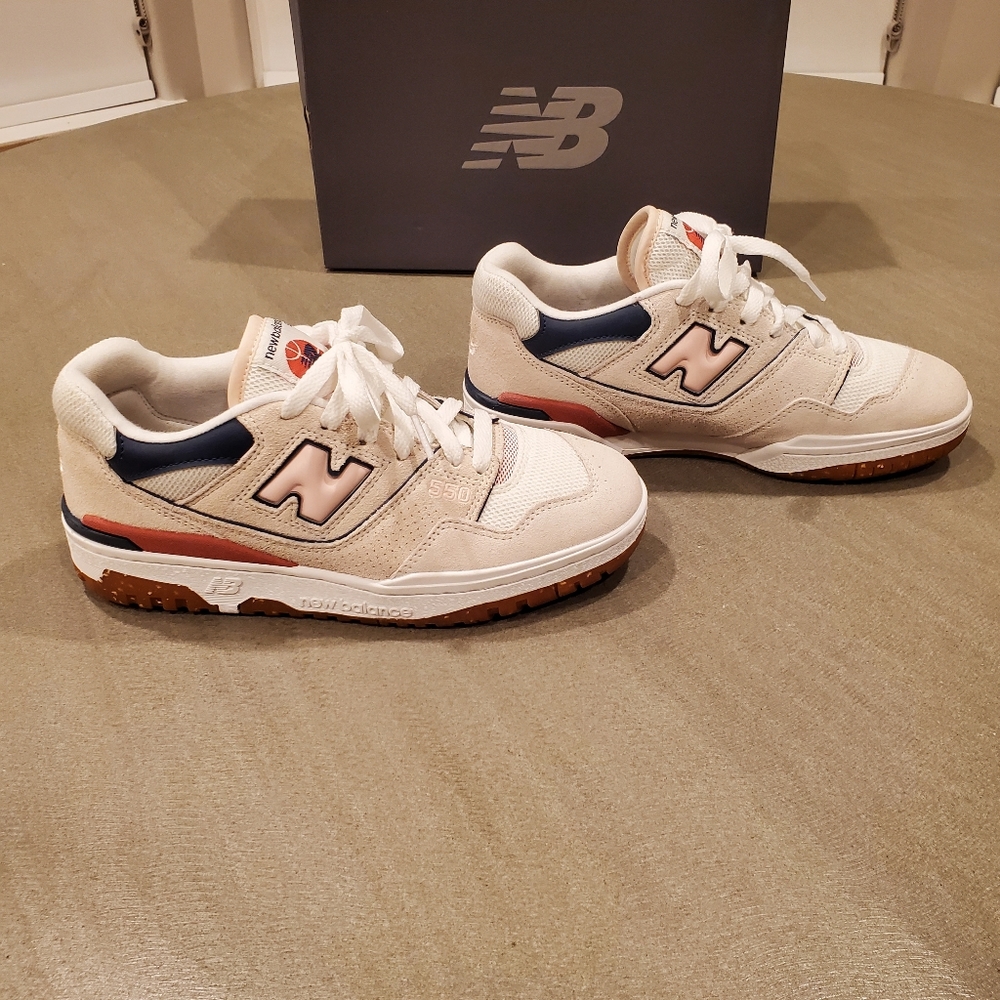 New Balance 550 Womens size 8.5